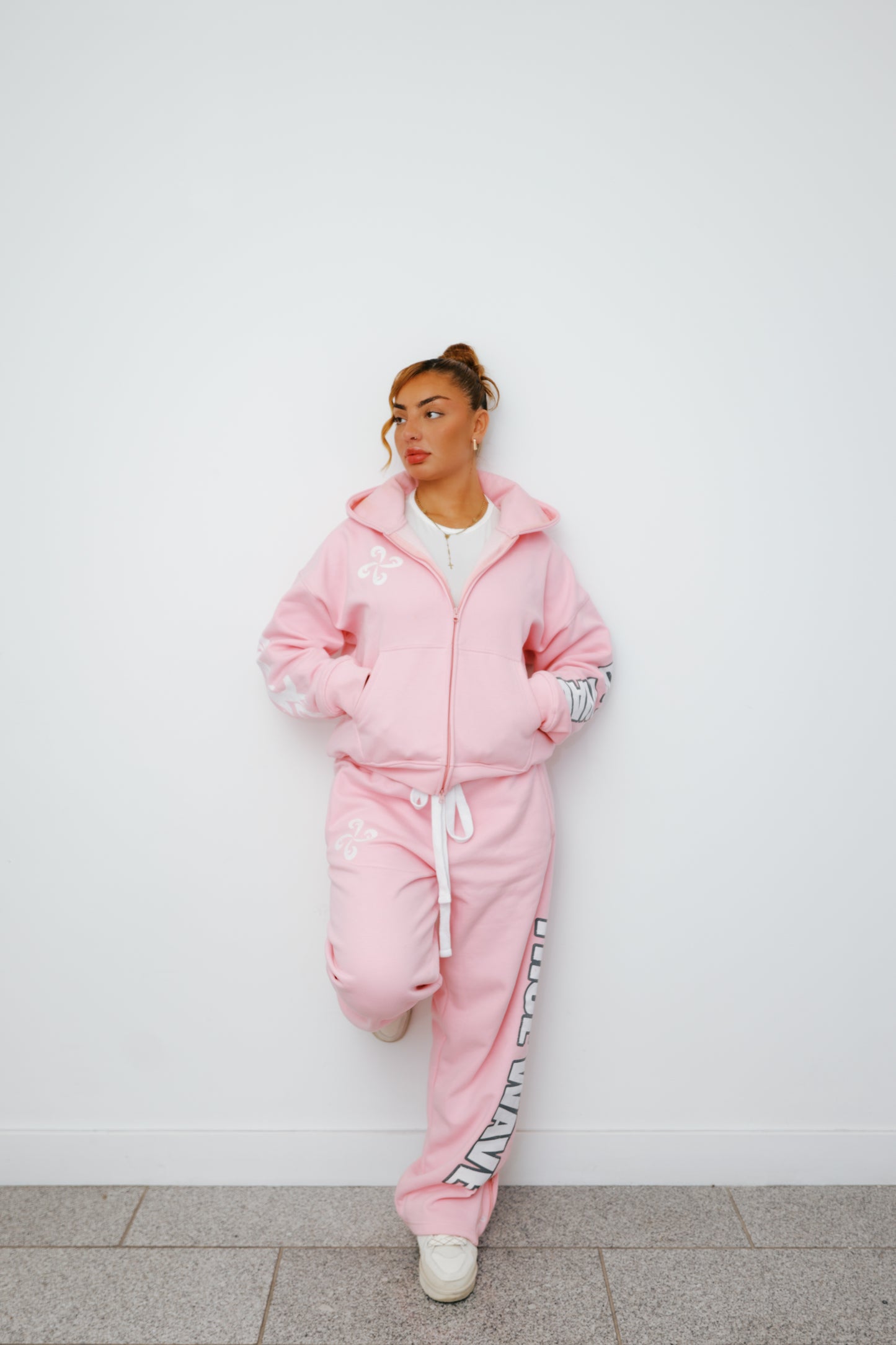 TRUEWAVE PINK ZIP SWEATPANTS