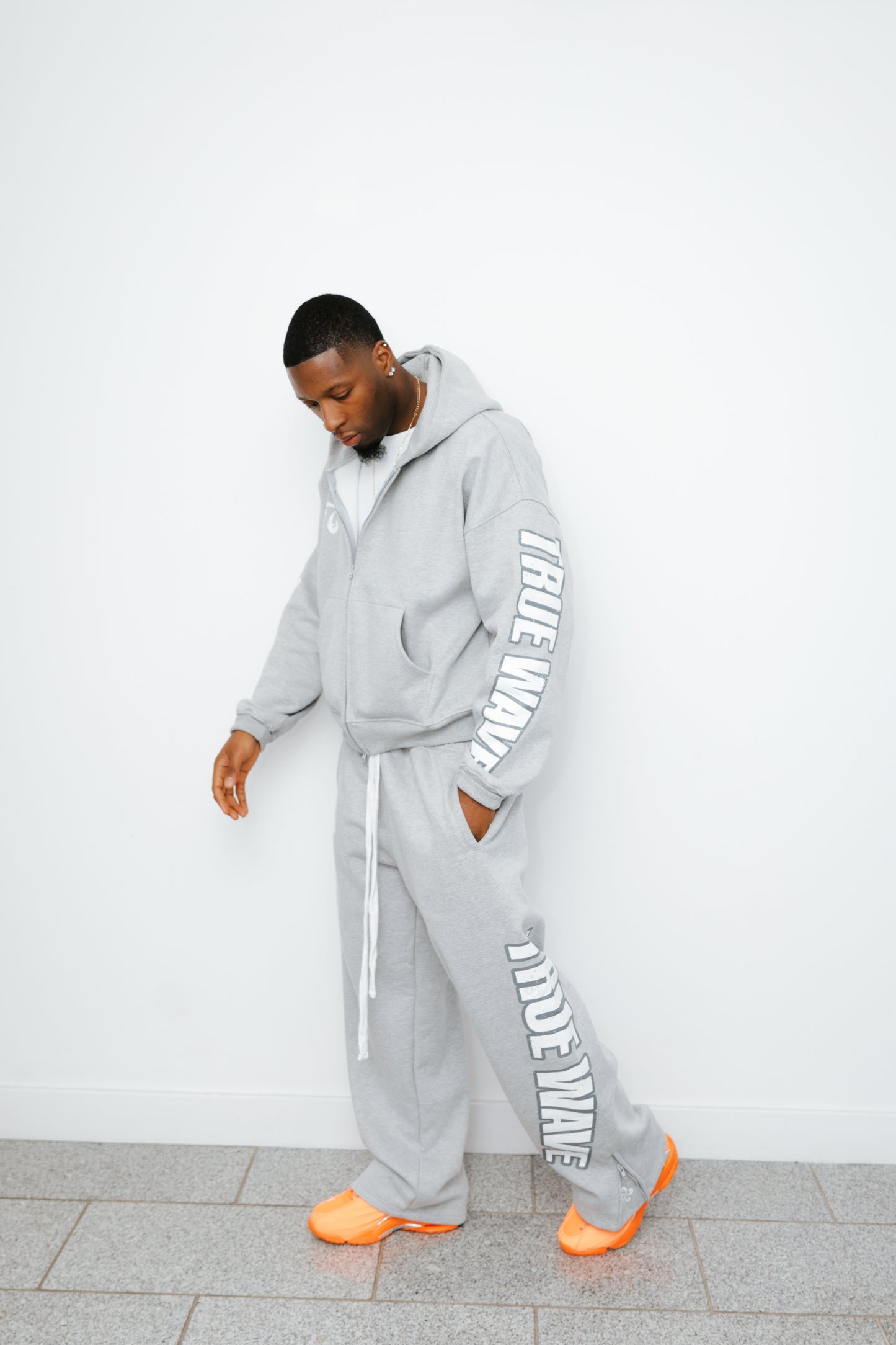 TRUEWAVE GREY ZIP HOODIE