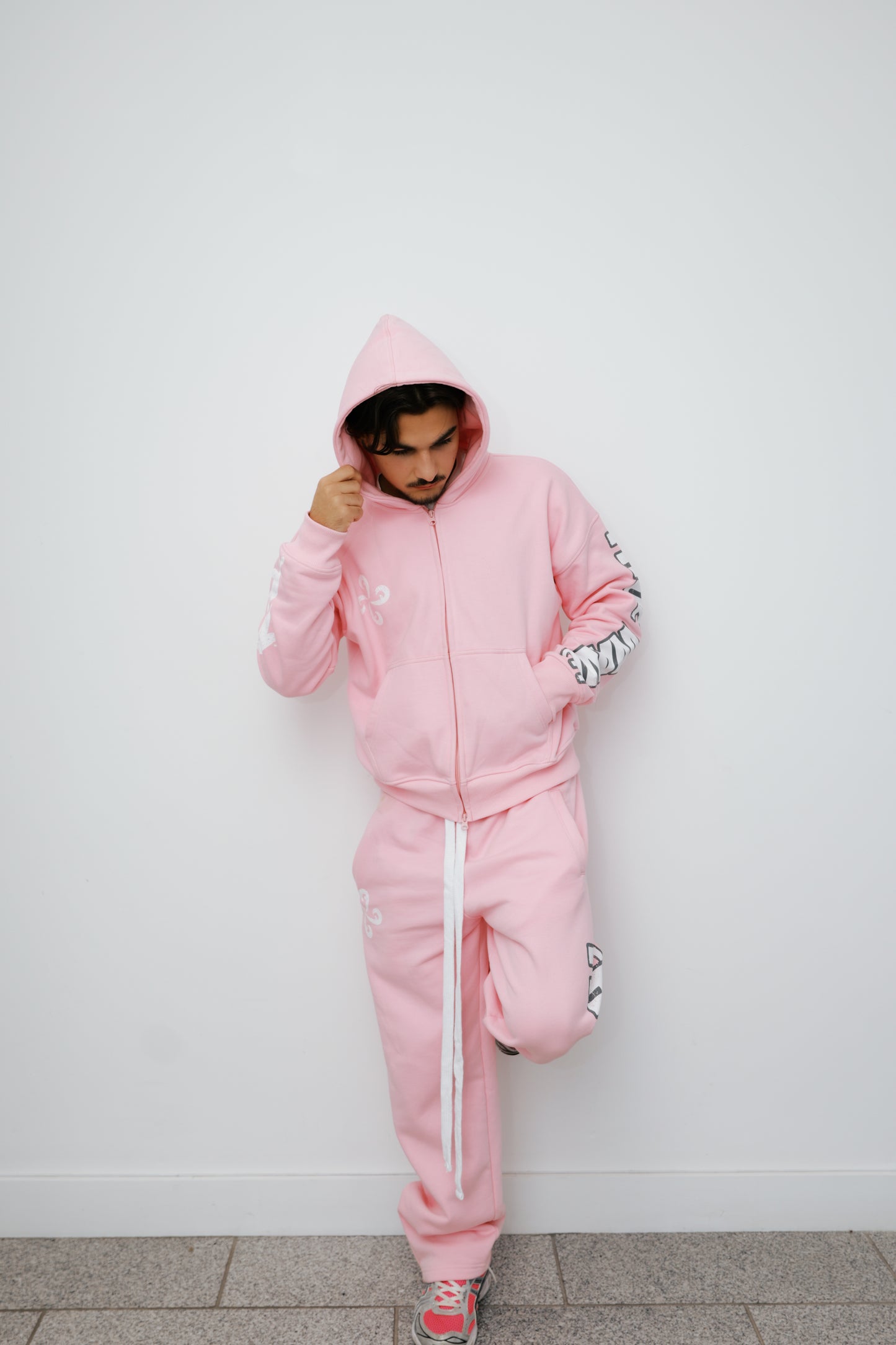 TRUEWAVE PINK ZIP HOODIE